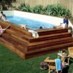 piscina escaleras madera
