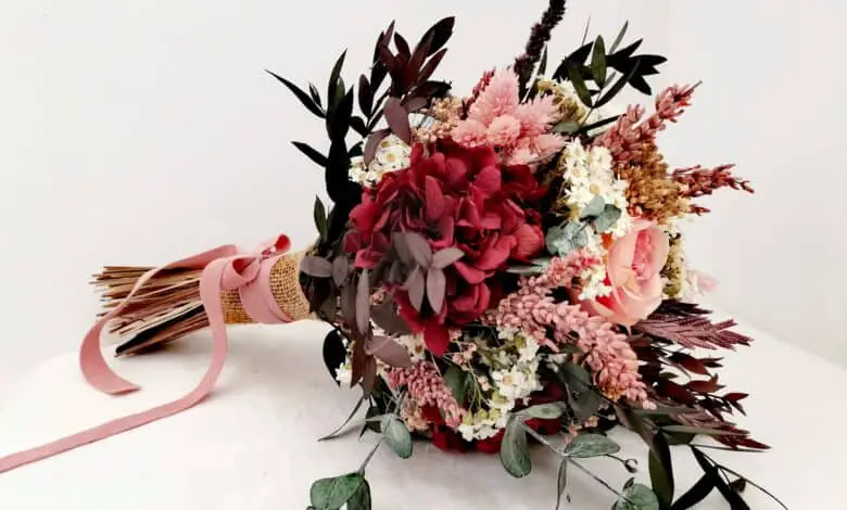 bouquets and arrangements with freeze-dried flowers3